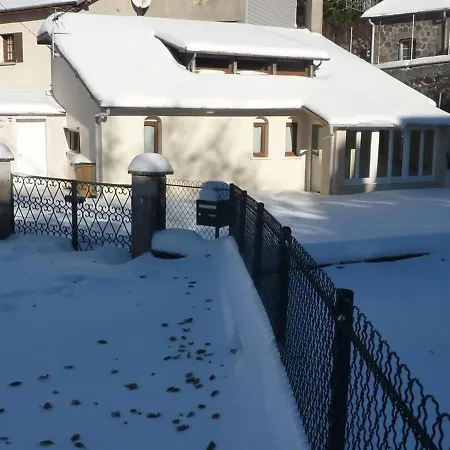 Hébergement de vacances Maison Au Mont-dore Avec Jardin Clos, Idéale Pour 10 Personnes - Fr-1-608-120 *