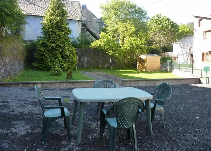 펜션 Maison Au Mont-dore Avec Jardin Clos, Ideale Pour 10 Personnes - Fr-1-608-120 르몽도레